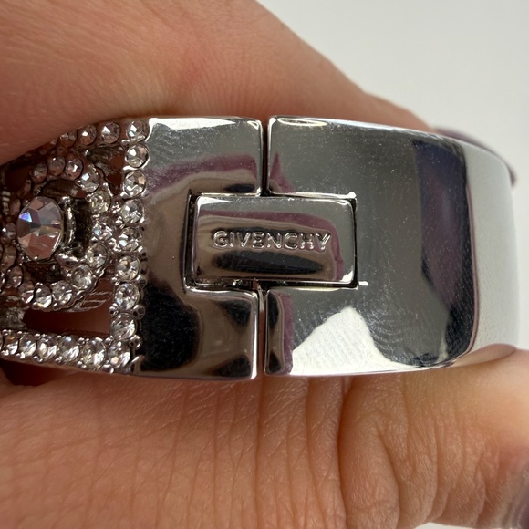 Givenchy Womens Openwork Oval Glass Crystal Silver Tone Bangle Bracelet - Picture 10 of 11